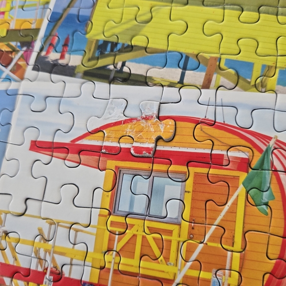 Eurographics "Lifeguard Towers" 1000 Piece Puzzle - Picture 4 of 4